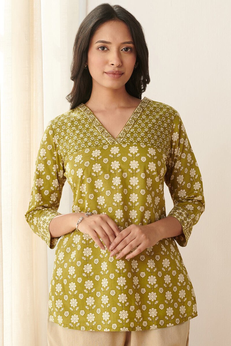 Mehreen Jia Top