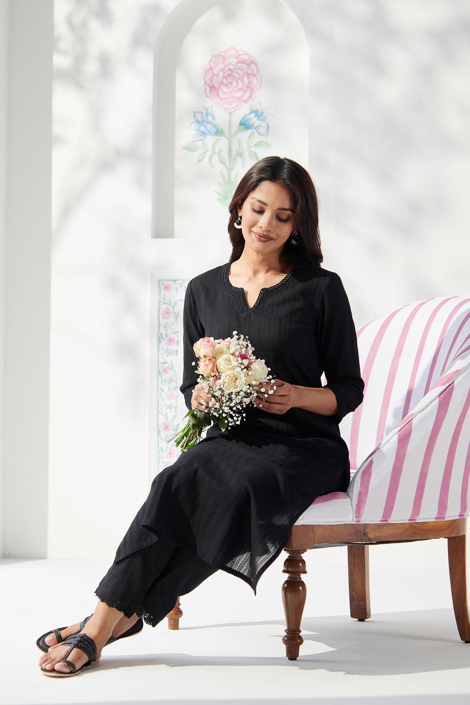 Roza Nazira Black Narrow Pants