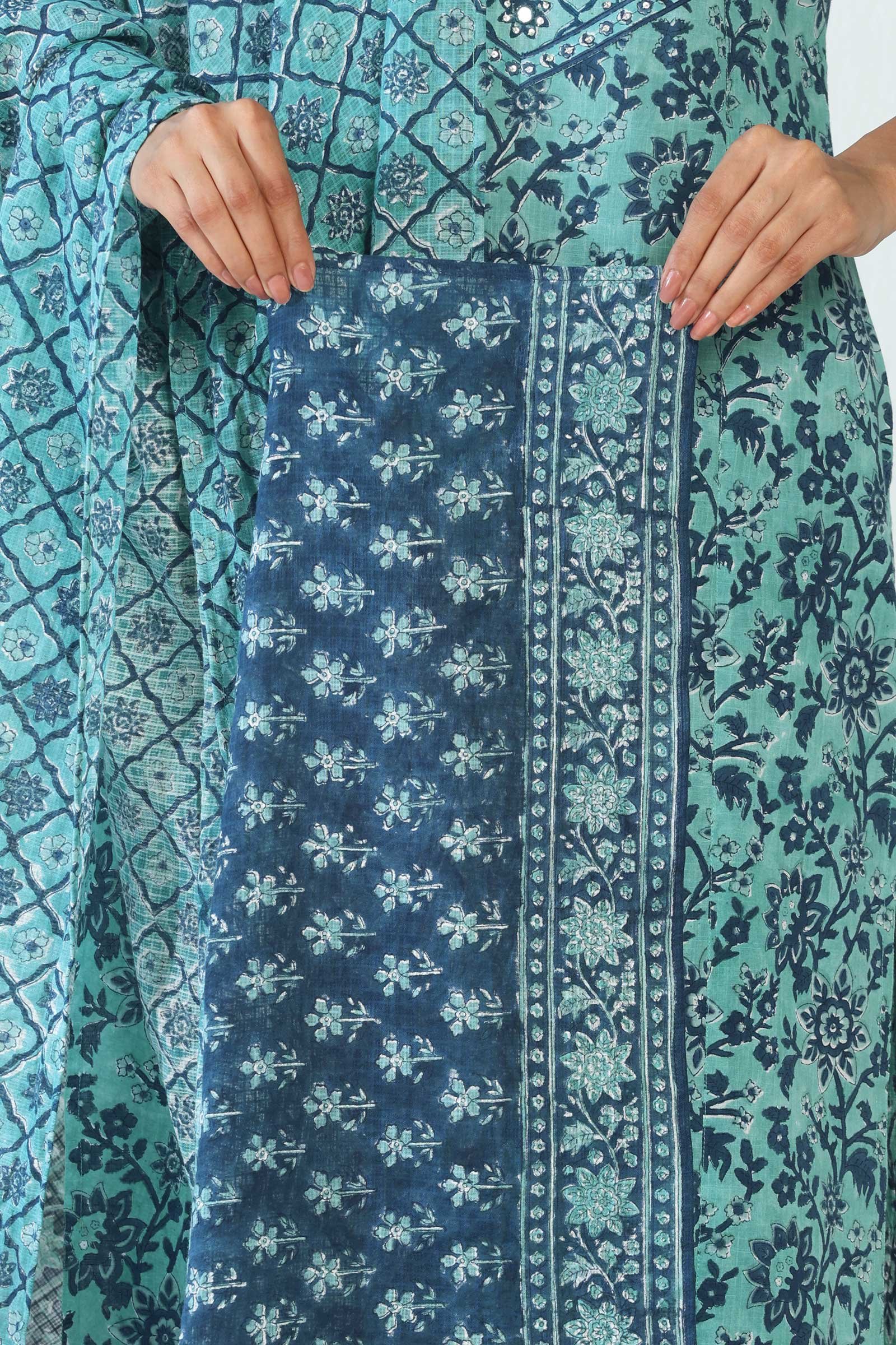 Neelofar Shirin Sanganeri Dupatta