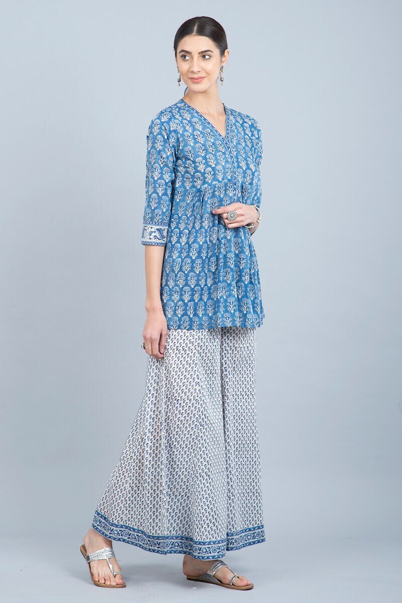Niloufar Hydri Kurti