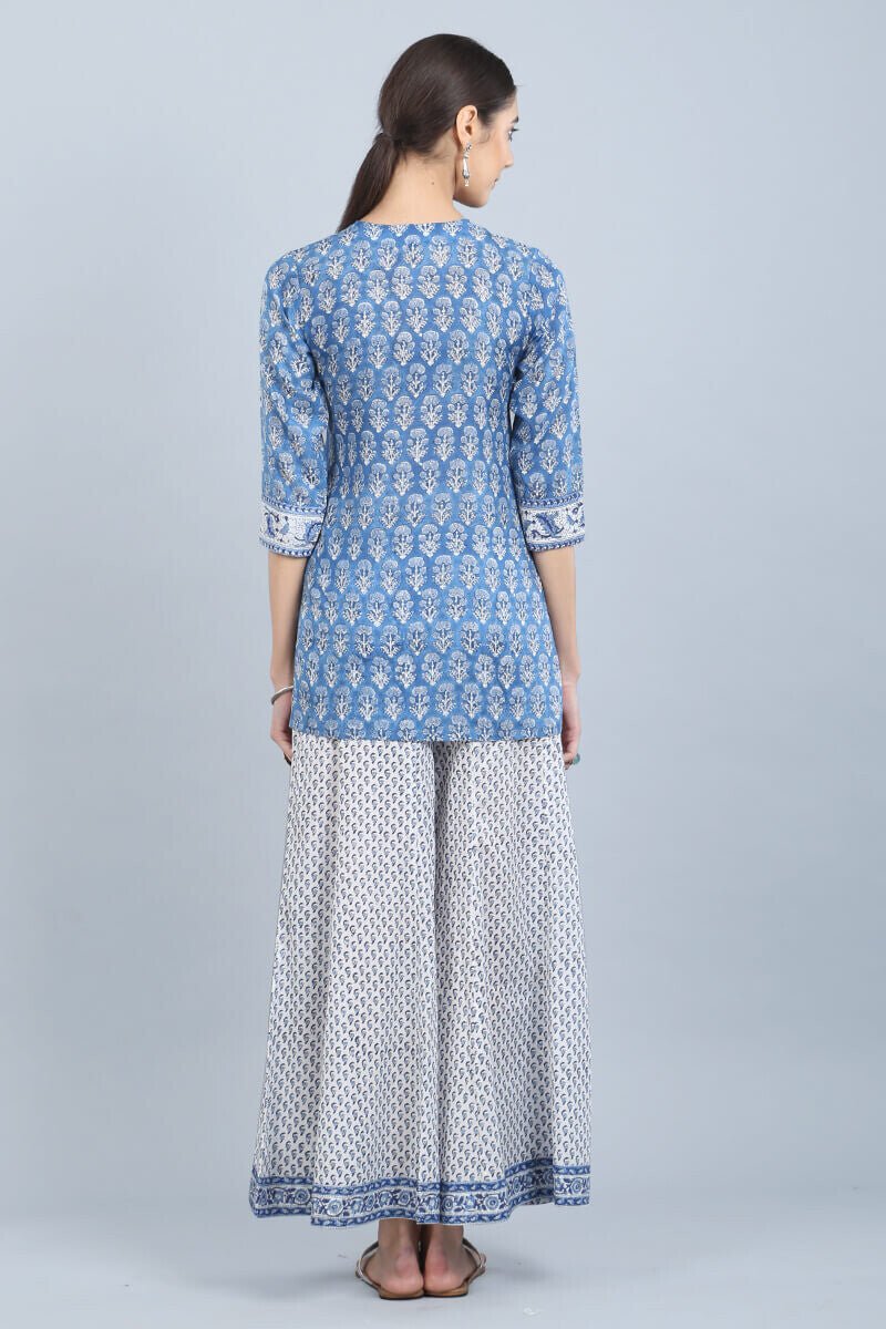 Niloufar Hydri Kurti