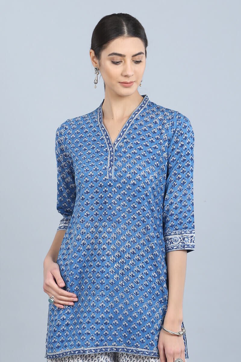 Niloufar Sehar Kurti